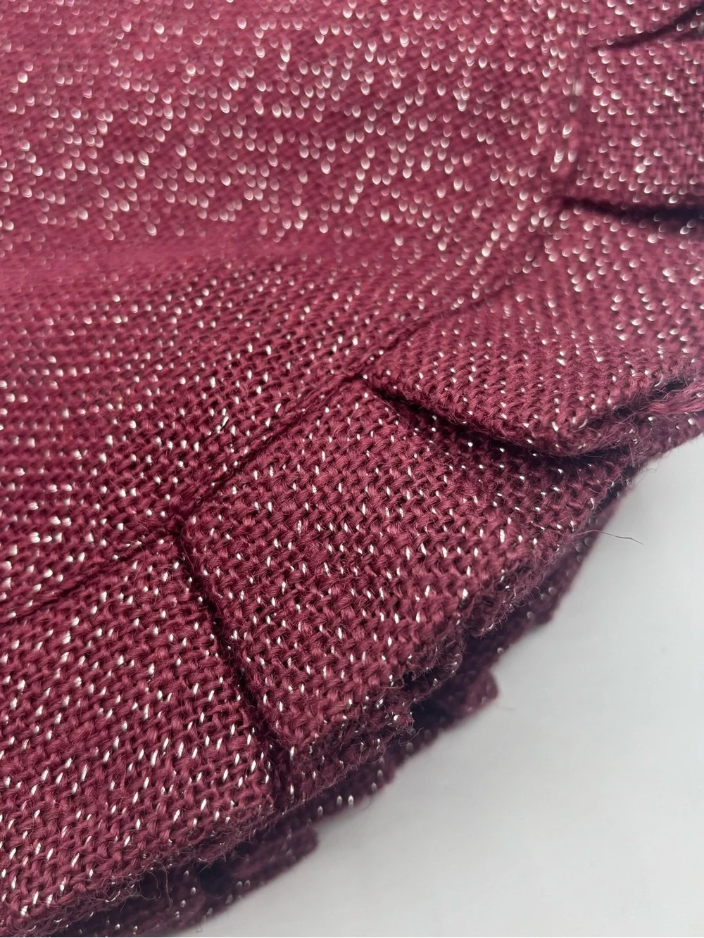 Nicole Miller Home Placemats Set Of 4 Burgundy Metallic 15 Inch Round New